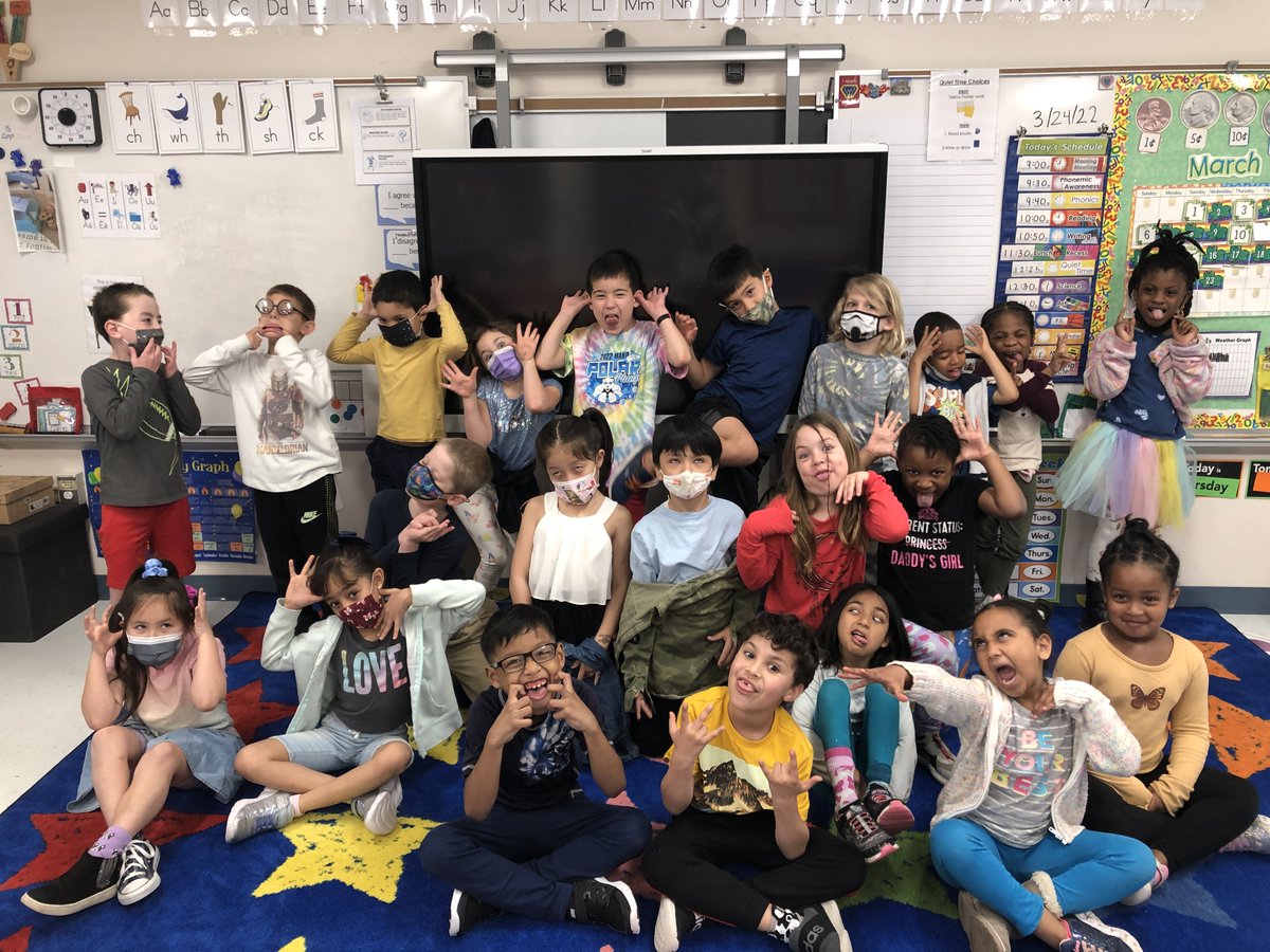 1wReads (@1wreads) on Twitter photo It is Spirit Week at <a href="/Innovation_APS/">Innovation Elementary</a> ! Today was Wacky Tacky Day and we are not matching and are very silly. Yesterday was Heritage Day and we wore things from the countries where our families are from. We think Spirit Week is incredible! π€ͺπ It is Spirit Week at <a href="/Innovation_APS/">Innovation Elementary</a> ! Today was Wacky Tacky Day and we are not matching and are very silly. Yesterday was Heritage Day and we wore things from the countries where our families are from. We think Spirit Week is incredible! π€ͺπ