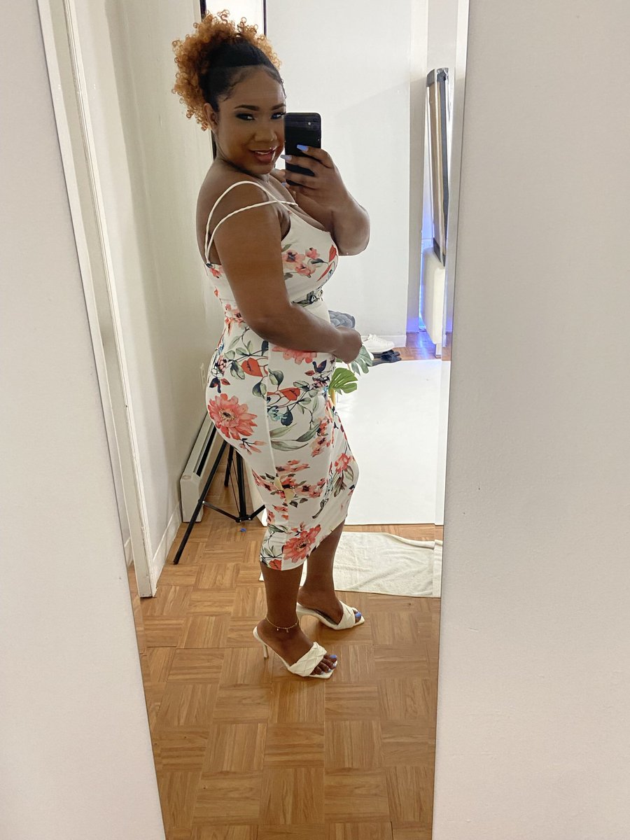 AliciaColas_'s tweet photo. 🌸🍃 love this Bodycon Dress from @FashionCapsule1 https://t.co/xzw1gq6WPO