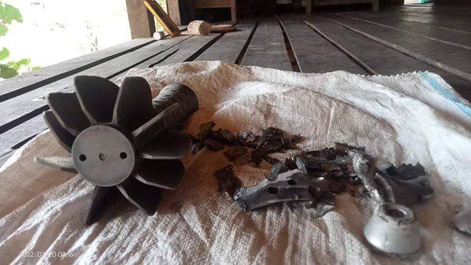 NantEiThandar's tweet photo. 3 villagers were killed, & 8 villagers injured, when the military fired artillery shells into a village religious event in Doo Tha Htu, Karen State, 19 March 2022. #ASEAN_StopLegalizingJunta #2022Mar24Coup #WhatsHappeningInMyanmar https://t.co/fb6MqcuohI
