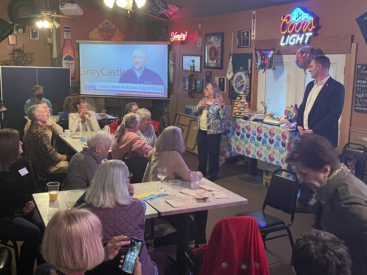 FDConole's tweet photo. Wonderful to be with our Democratic family last night to celebrate the birthday of a very important member of our family. Happy Birthday Nancy Bunn! #Demfamily https://t.co/WllK7HGnEL