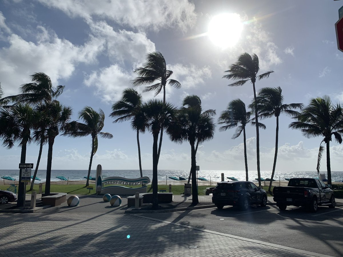 rodpedersen's tweet image. #JeepSZN 🌴🌊🛻☀️