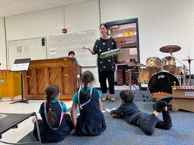 BISCharlotte's tweet image. Yesterday, BISC was thrilled to welcome Andrea Lee to campus.
Andrea, a curriculum specialist at the Juilliard School in K–12 Programs and Initiatives, ensures that the Juilliard-Nord Anglia Performing Arts programme is embedded within the music curriculum here at BISC.