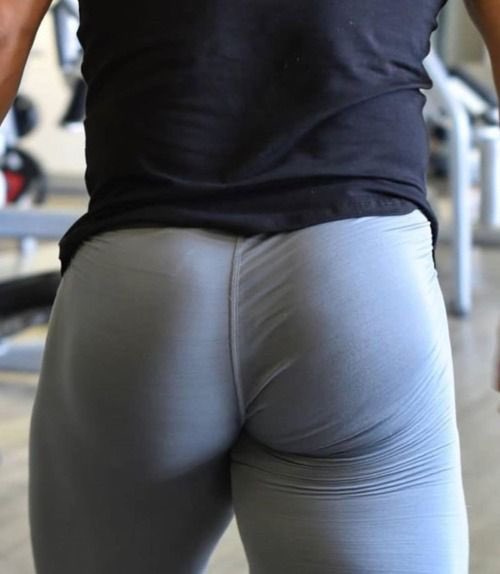 ClothedButts's tweet photo. What accounts should I follow for good #malebutt content? #followback #gay #bi #men #ass #bum #thick #of #onlyfans https://t.co/qIRQdXrBFp