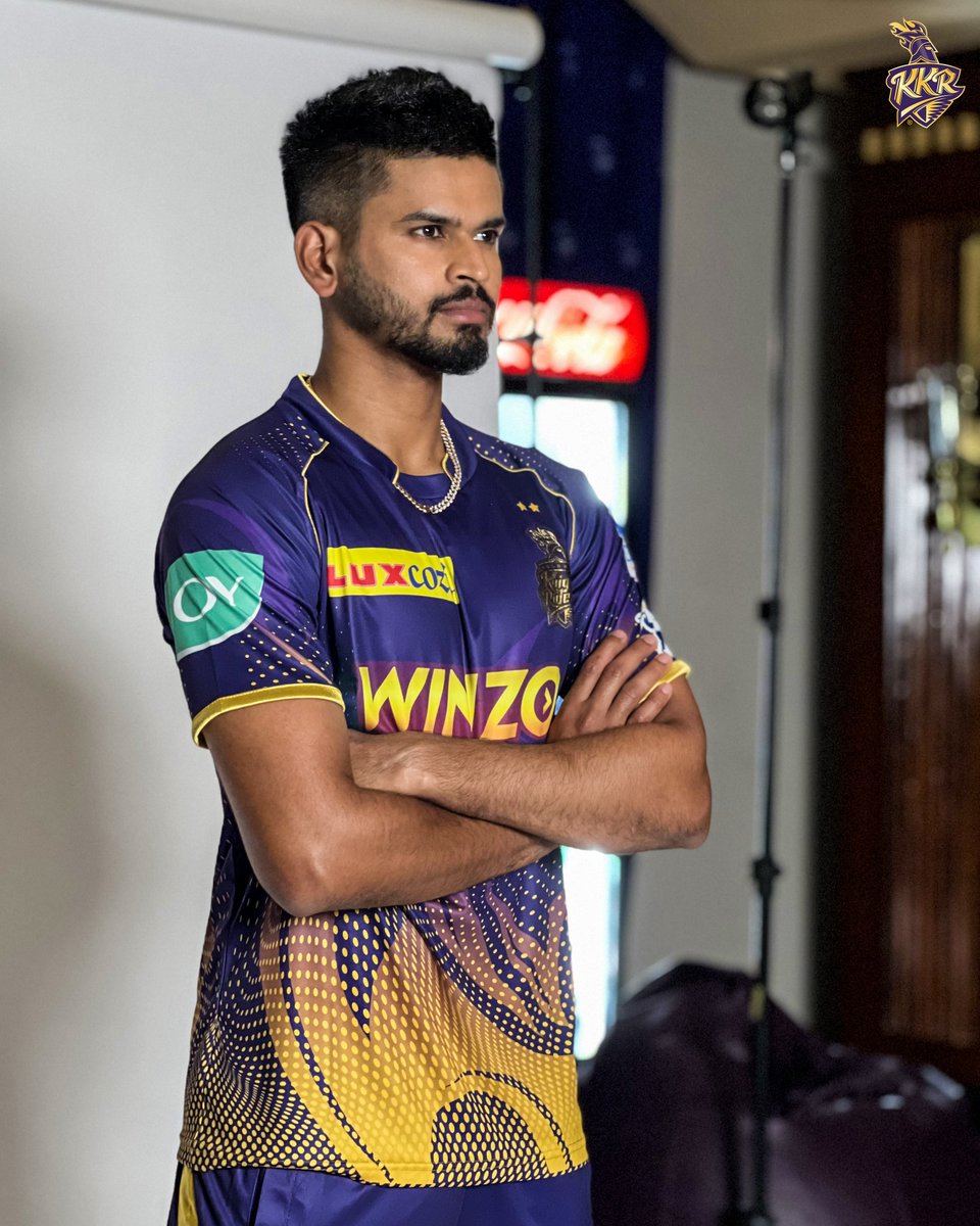 KKRiders's tweet photo. Knights, Camera, Action! 📸

Stay tuned for BTS content from the photoshoot⏳

#KKR #KKRHaiTaiyaar #IPL2022 #GalaxyOfKnights #কেকেআর https://t.co/43YkO5r6Gn