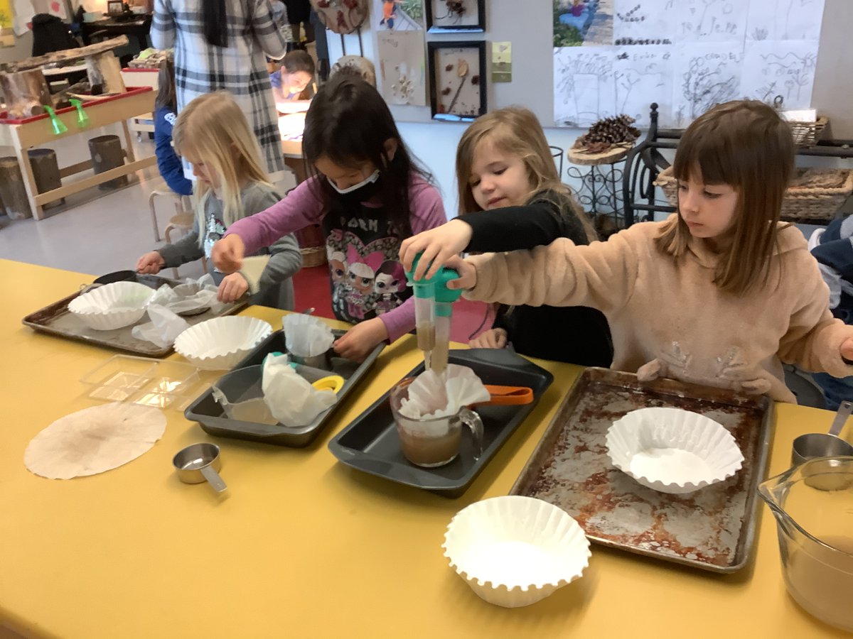 JBrentECE's tweet photo. This morning’s ‘sediment’ & clearer water had our junior scientists trying to make the water in the container even cleaner. Perseverance + trial and error + sharing ideas = Success! #WaterInquiry #WorldWaterDay @DrDSuzukiSchool https://t.co/OKWs5xvsOO