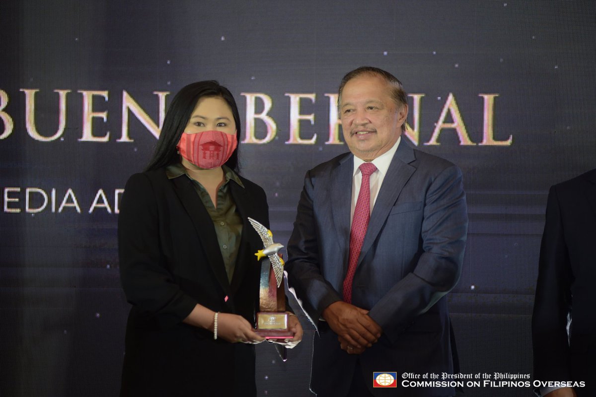 BuenaBernal's tweet photo. Sharing photos from the awarding ceremony for the 2021 Migration Advocacy and Media Awards last March 16. Thank you again to the Commission on Filipinos Overseas (CFO)! 🇵🇭

📸CFO https://t.co/gJ9DwKLHuC