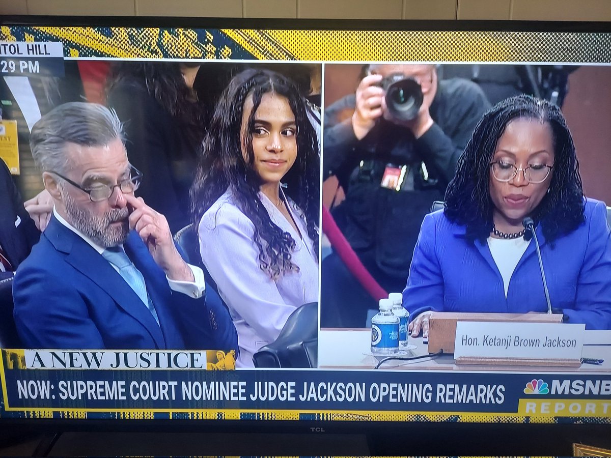 Oh look at this precious baby looking at her Dad! This Family exemplifies modern America, Love, intellect, biracial, hard working, grit and unwavering service to humanity and Country! Simply Wow! #DemVoice1 #ConfirmJudgeJackson #KetanjiBrownJackson