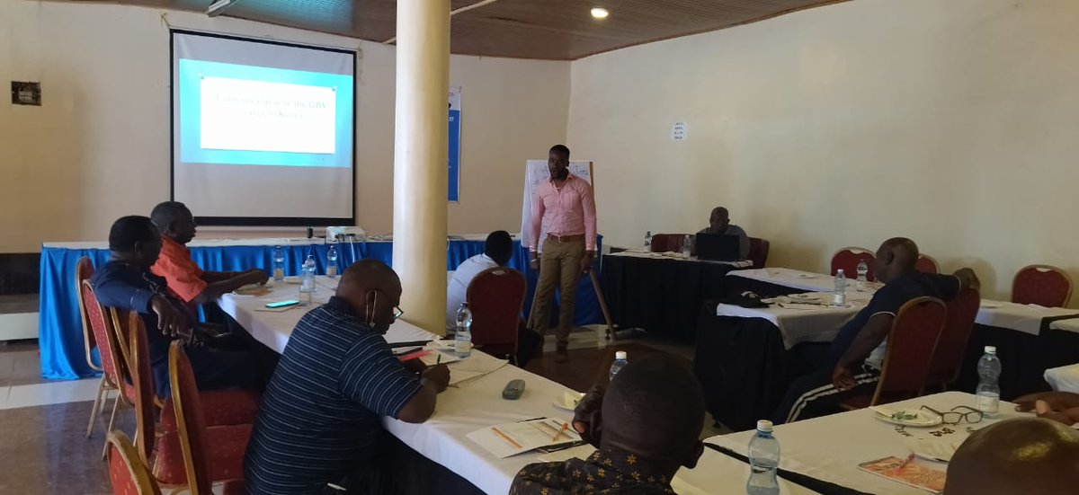 Phillip Otieno of <a href="/Adsoc_kenya/">Advocates for Social Change Kenya (ADSOCK )</a> sharing an overview of the magnitude of #GBV and where Kenya stands with the implementation measures to curb/lower the rate of #GBV cases at the #Men Consultative forum on #HIV and #GBV response in Naivasha.