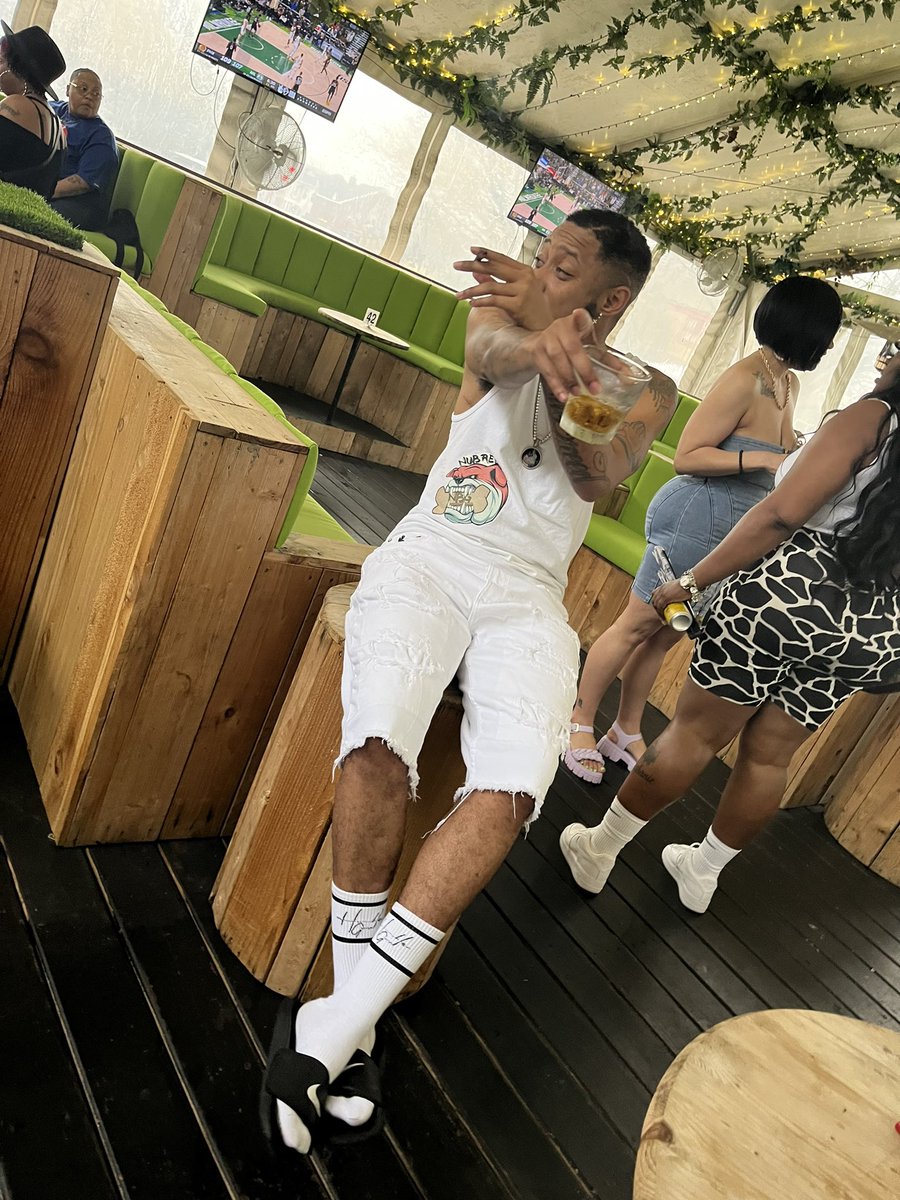 DaRealistNBG's tweet photo. #TransNiggaTakeover #transmenthirstday #transniggashitdoe #transniggathirstday https://t.co/7tX3R1fxAc