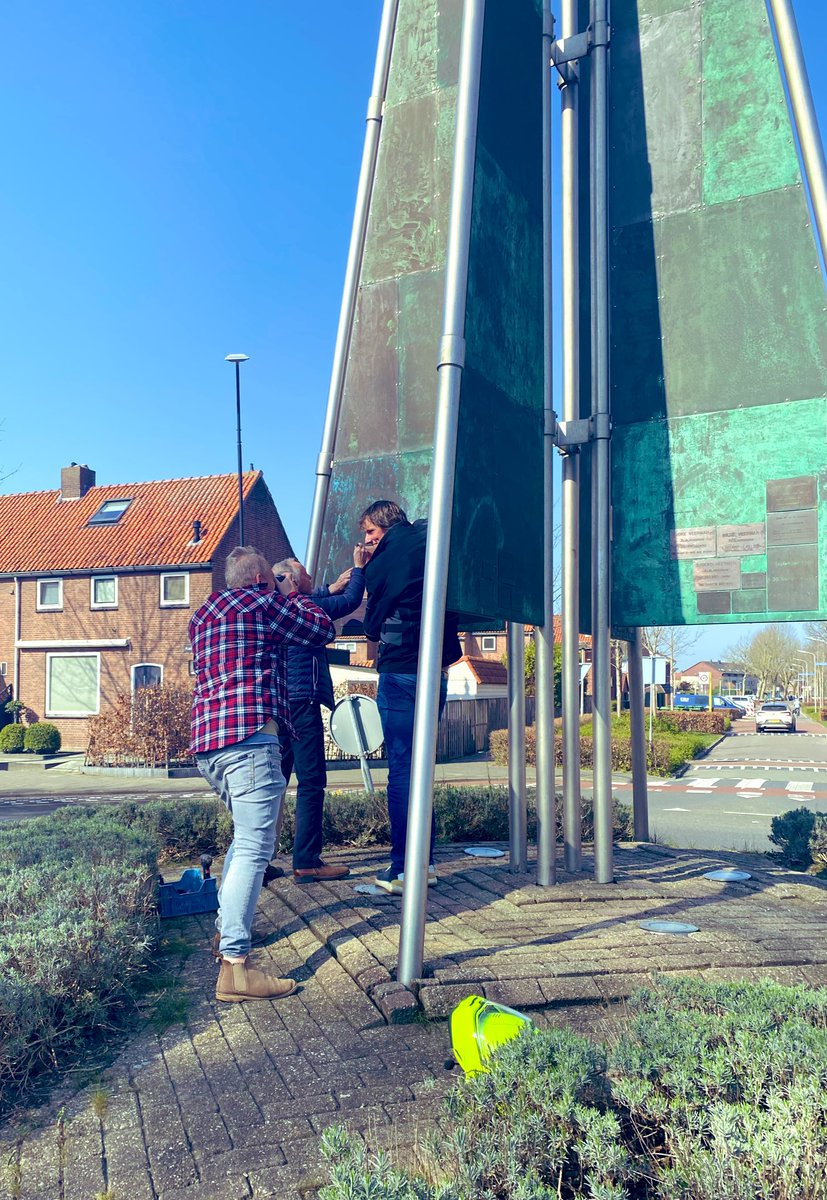 JGAPaans's tweet photo. Alblasserdammers die houden van Alblasserdamsnieuws vieren vandaag Koperen feest! 12,5 jaar geleden richtte Peter Stam zijn onafhankelijke online nieuwssite op. Inmiddels niet meer weg te denken als online platform voor ons Damdorp. #Onafhankelijk - #Informatief - #Verbindend https://t.co/n4bCvwnfhY