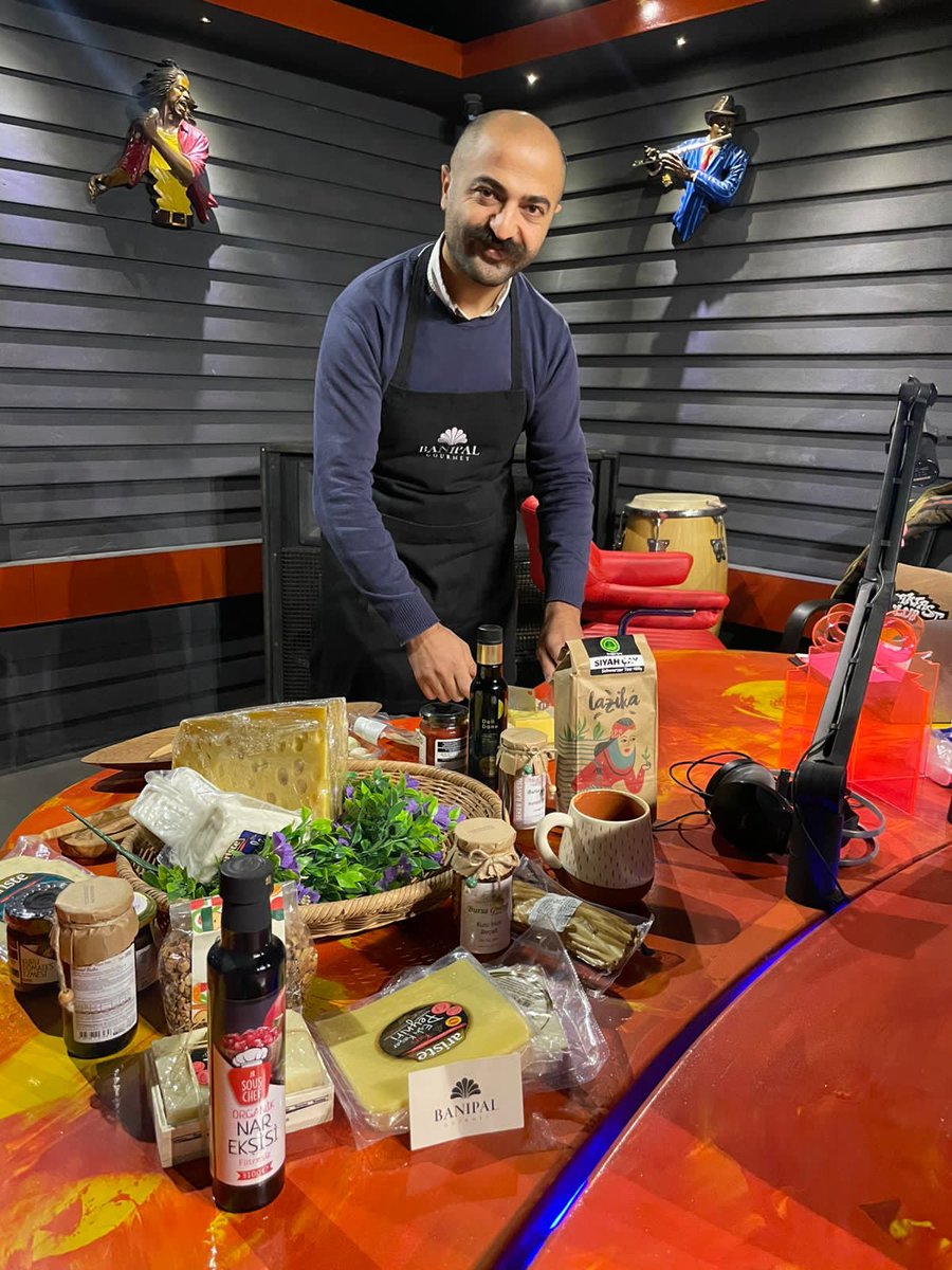 Firit has opened a new cheese shop at Ankawa! Banipal Gourmet has some delicious cheese and great organic fruit jams. Listen to the interview and learn about their delicious cheese🤤
click here to listen to interview:
babylonfm.net/.../breakfast-…