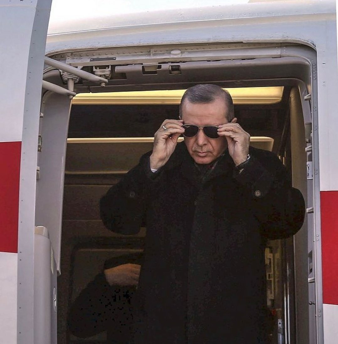 Bizim Cumhurbaşkanımız.
Bizim Tek Liderimiz 
Bizim Tek Başkomutanımız

🇹🇷❤