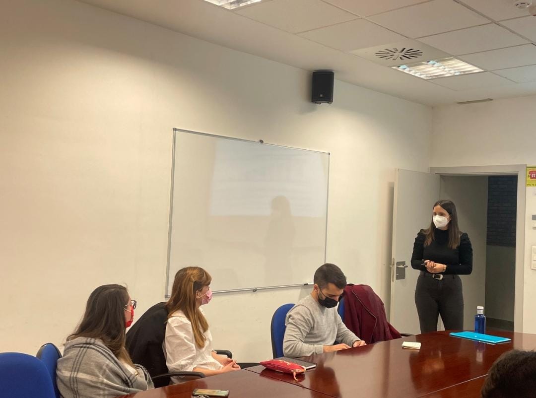 BagBusiness's tweet photo. Amazing 12th session of the #IVBBS edition! 📈🧑🎓
We would like to thank our wonderful presenter Tania Mallor.
Also, we want to thank the audience for their questions and suggestions.
We look forward to seeing you all in the next session.
More pictures in our web 📷 https://t.co/btfn1hMOgC