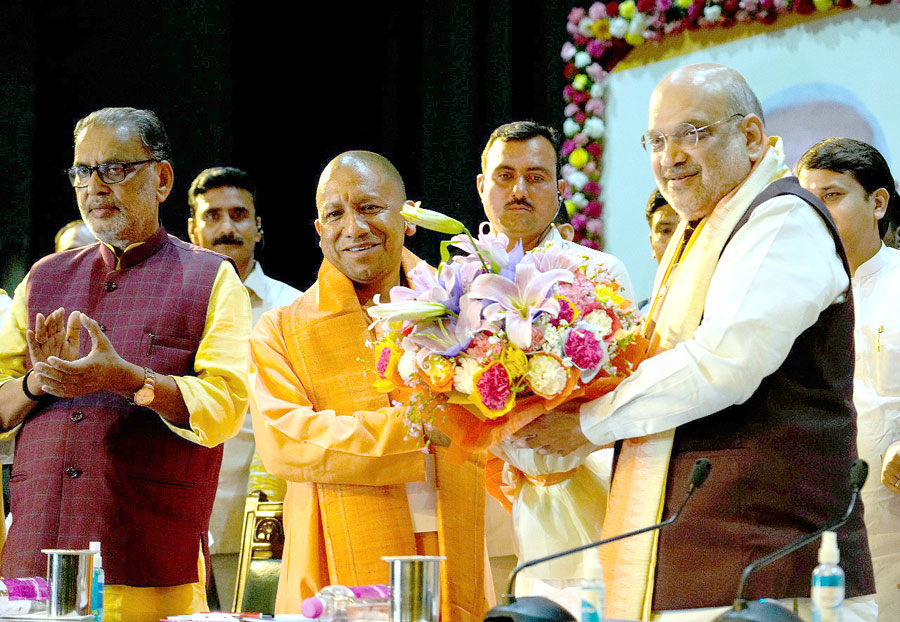 myogiadityanath's tweet photo. आज मुझे उ.प्र. भाजपा के विधायक दल के नेता का पुनः दायित्व मिला है।

आदरणीय प्रधानमंत्री जी, मा. राष्ट्रीय अध्यक्ष जी, मा. गृह मंत्री ��ी तथा भाजपा परिवार व सहयोगी दलों के सभी माननीय सदस्यों का हार्दिक आभार!

उ.प्र. में राष्ट्रवाद, सुशासन, सुरक्षा व विकास की यात्रा सतत चलती रहेगी। https://t.co/QmYEzX2mNJ