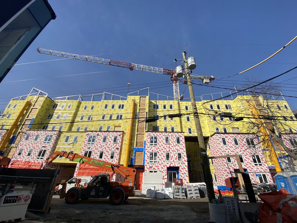 This might be me nerding out - this line of work is not for the faint of heart, but sometimes a milestone is hit and the sun is shining and it’s a good day! Roof is complete and the decorative parapet frame is up. This shows the distinct silhouette of the project taking shape! ☀️