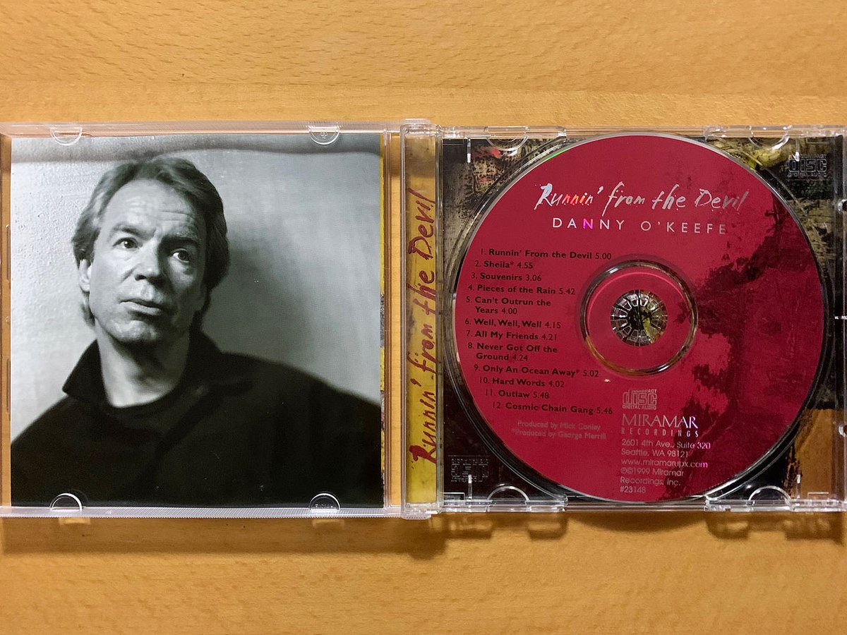 HosonoShotgun's tweet photo. MyCollection320
#DannyOKeefe
#RunninFromTheDevil
神戸阪急 中古&廃盤フェスで入手の2枚目
O'KeefeのCDは過去のレコードを
CD化になる程度だと思っていた
塔レコードではそんなものしか見なかったが...
不気味なジャケット何とかならんの
音はO'Keefeらしいが
"鯨を救おう"のアルバム以来で感激 https://t.co/Je4Bq8F5Ne