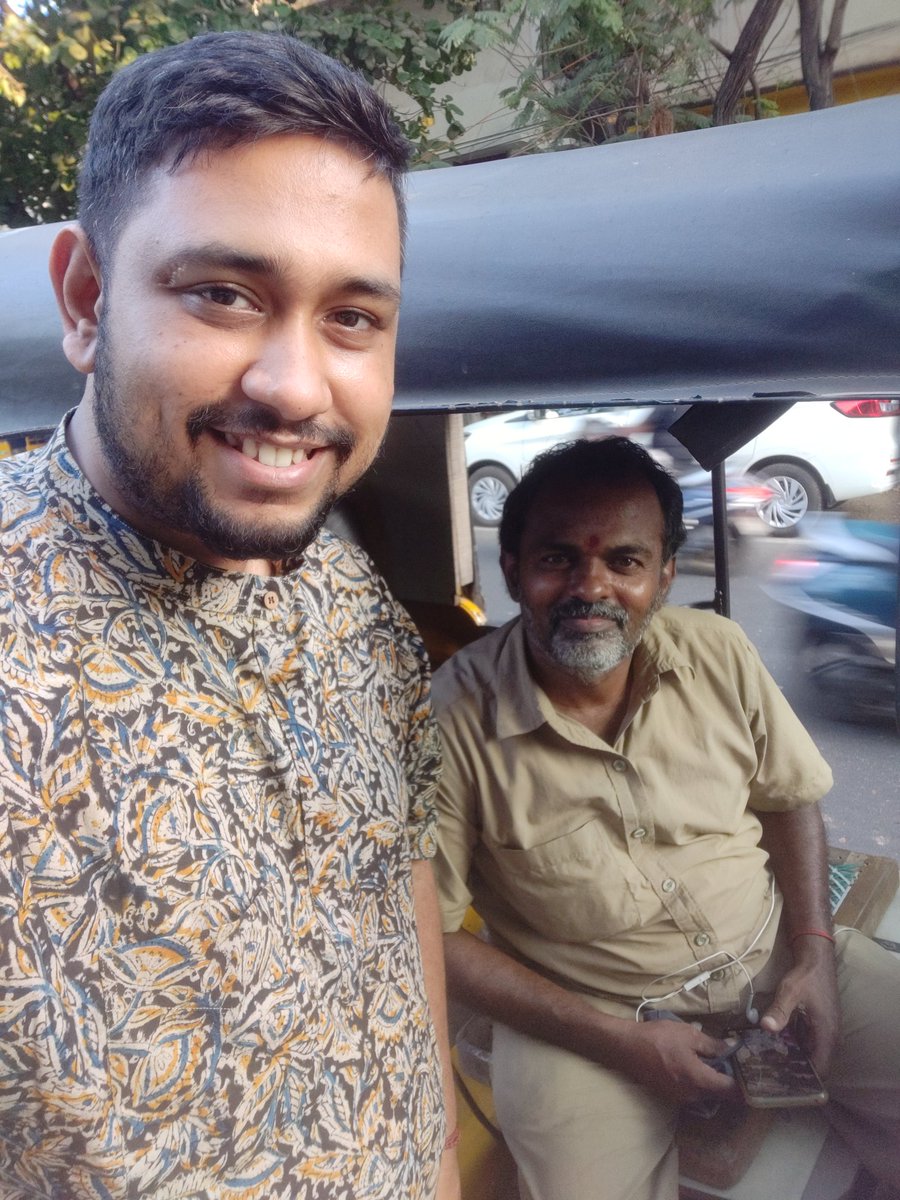 Sweetest auto driver ❤️ he exclaimed my name knowing that I'm the customer. He's watched all my Super Singer episodes and remembers more details of my performances than me myself. Sometimes these moments are so overwhelming & priceless... #littlejoysoflife 🙏😊 #supersinger