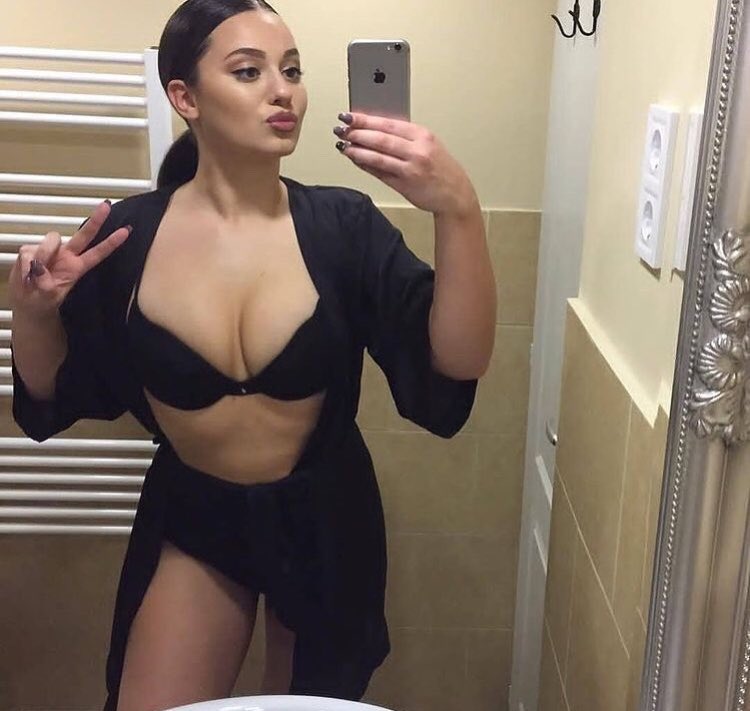 Selam canım❤ konyada öğrenciyim 🥰yok ev otel apart geliyorum👄 elit ve keyfine düşkün beyler👄 iletişim  +90 534 506 2857 #Konya #Konyaspor