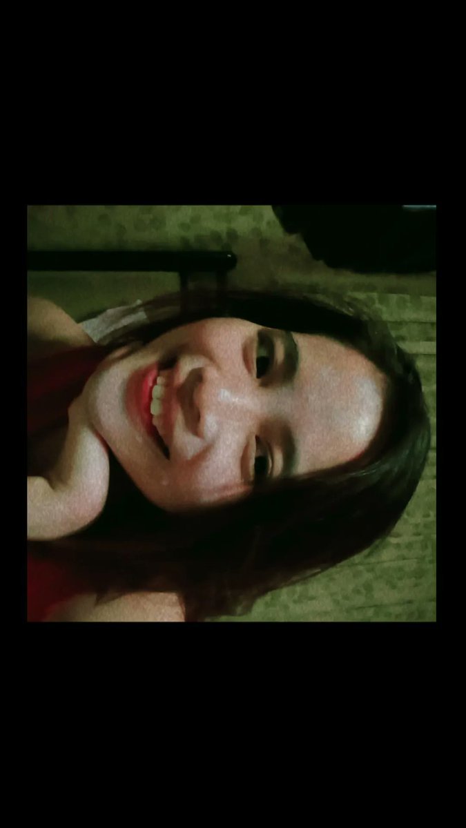 Danighorll's tweet photo. i don't feel pretty anymore hahahaha this is me trying hard hanapin magandang pose sa right side ng mukha ko para diko makitang hindi na sya pantay chzzzz soooo frustrating https://t.co/cIJOcrhfLQ