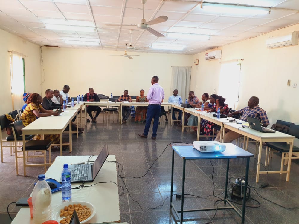 Le WakatLab en collaboration avec BIMADES Consulting SARL  a animé une formation en cybersecurité du 21 au 22  mars 2022 à Koupela au profit de jeunes de la région du Centre-Est. 
#formation