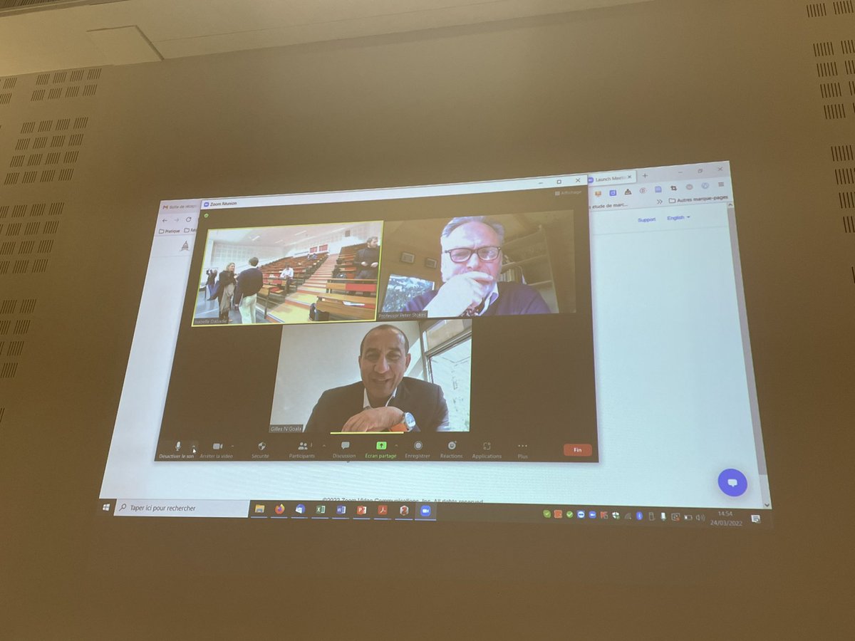 Atelier « Meet the Editors » en cours à la Maison des Sciences de Gestion <a href="/LARGEPA/">LARGEPA</a> Merci à <a href="/ngoalamarketing/">Gilles N'Goala</a> <a href="/revue_DM/">Décisions Marketing</a> et à Peter Stokes  International Journal of Organizational Analysis. <a href="/Isabelle_DM/">I. Dabadie Mounier</a> Gabriel Morin