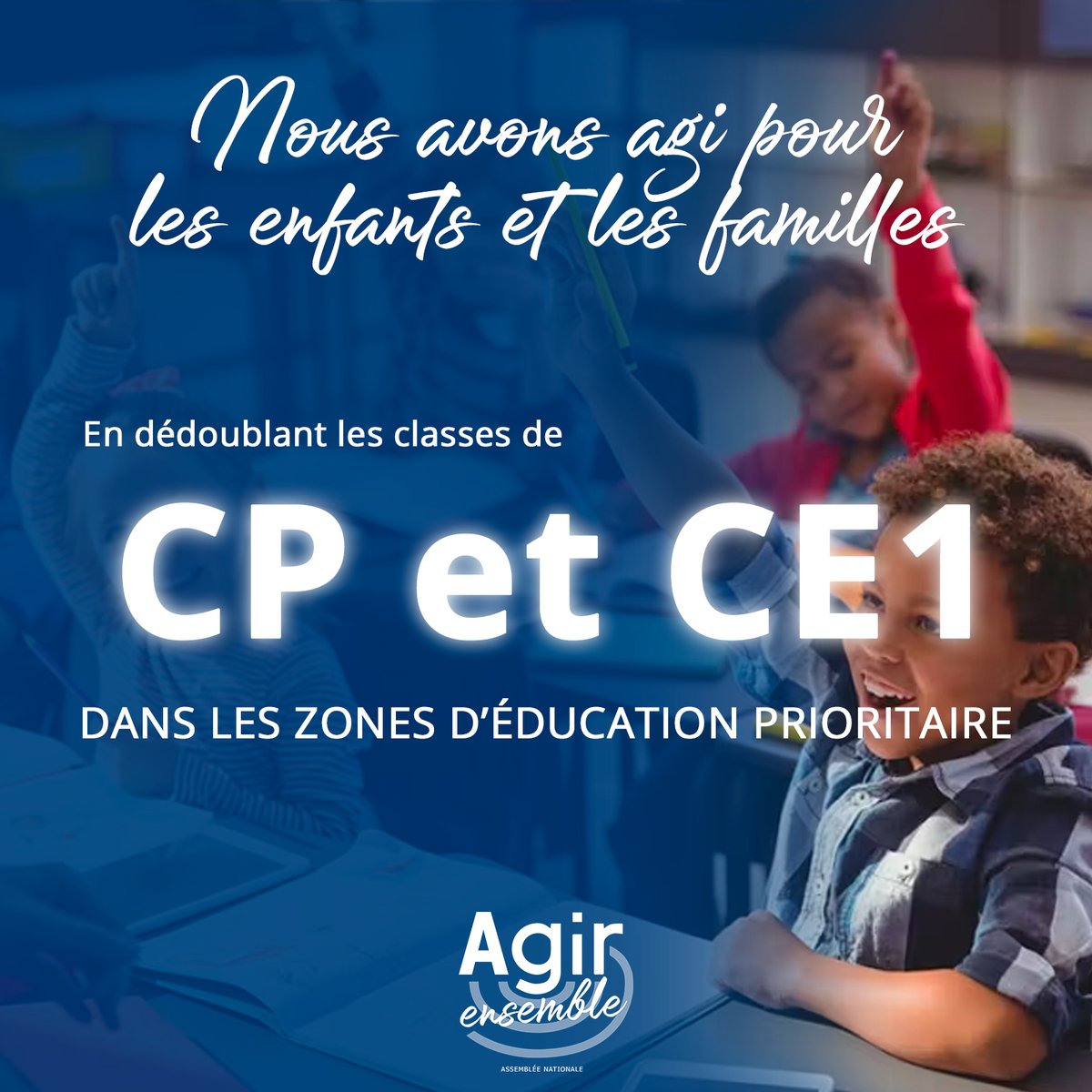 Nos enfants ont besoin d’un suivi personnalisé. 

Les classes de grande section, CP et CE1 en zone d'éducation prioritaire ont été dédoublées pour atteindre maximum 12 élèves par classe pour 350 000 élèves.