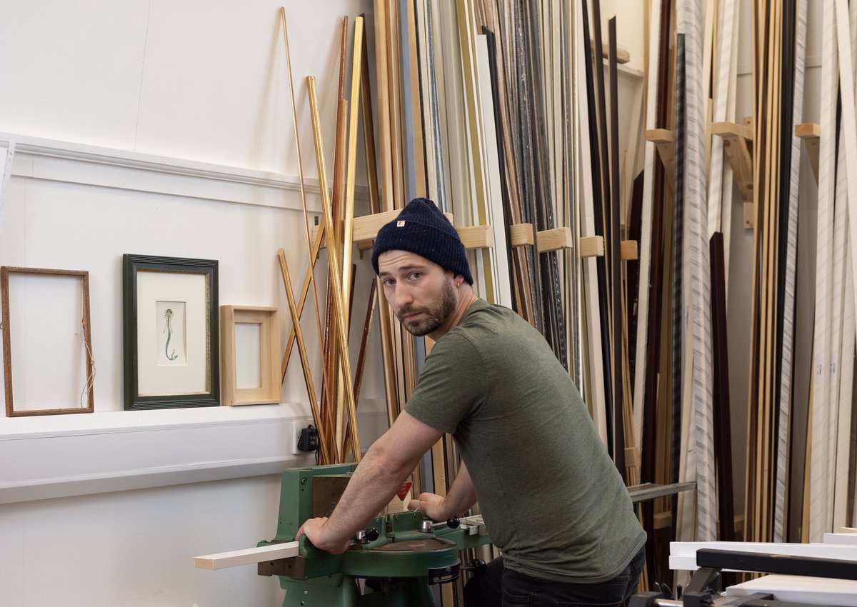 BobbyMcCombie's tweet image. Looking to make last minute portfolio changes! It would be great to hear your opinions on some of my work...

Which portrait do you prefer and why? 

#ednapphoto