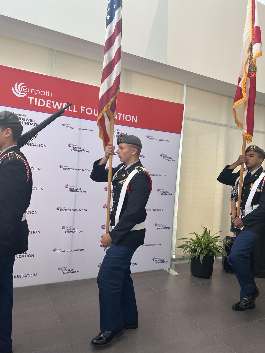 MagnifyGood's tweet photo. Moving presentation of colors ceremony from @ourSMA  at the Tidewell “A monument to our patriots” event. @ThePattersonFdn @tidewellhospice #MagnifyGood https://t.co/MDyvocHwH6