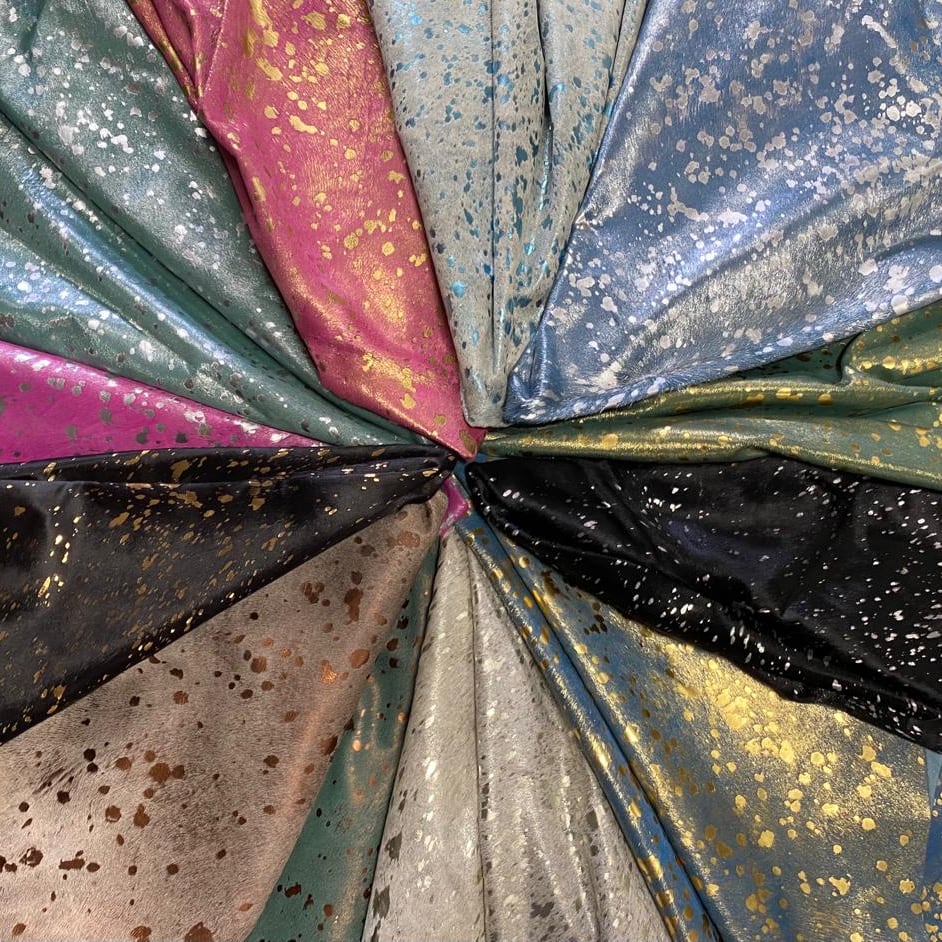 TXLeatherGoods's tweet photo. Acid Wash ready to go home with you!! We have a ton of color variations in these!! 😍 

#acidwash #RUG #purses #cowhides 
#Western #Color #dyed #metallic 
#hair #craftsupplies #crafting #Gold https://t.co/fINdZhav0H