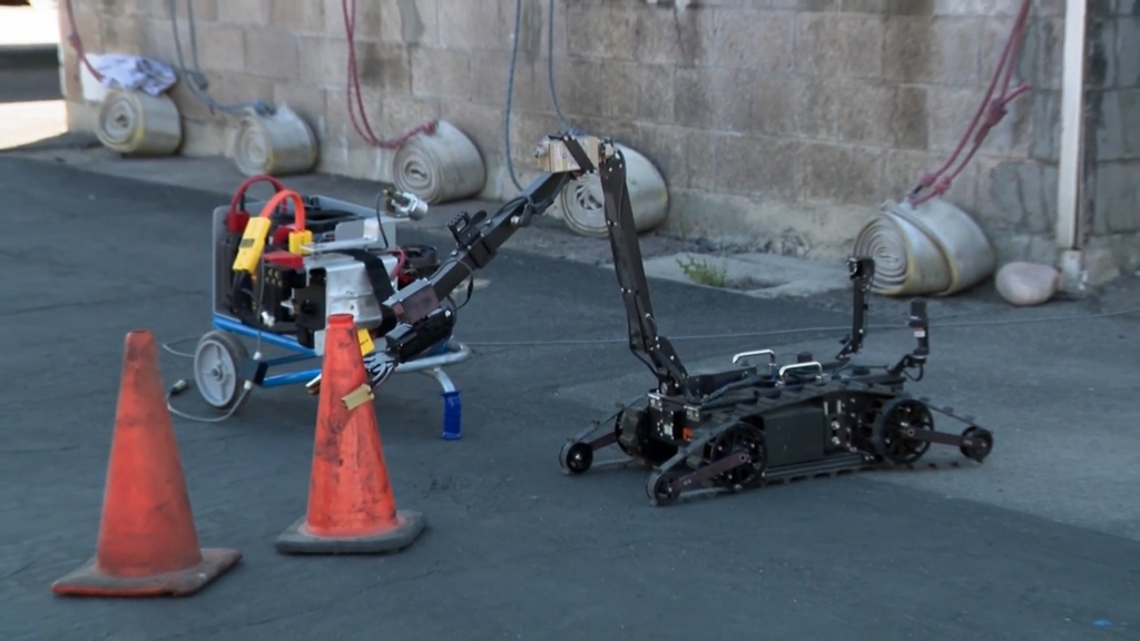 ICORTechnology's tweet image. Only 8% of Bomb Squads are based within a fire agency

Go behind the scenes with the @LasVegasFD via @News3LV

news3lv.com/news/local/beh…
⁠
----⁠
⁠
#caliberrobot #eod #ied #bombdisposal #bombdisposalrobot #bombrobot #bombsquad #police #policerobot #robot