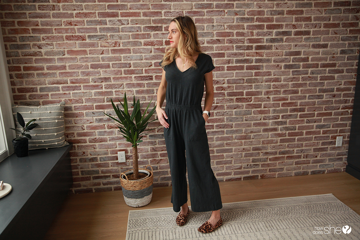 howdoesshe's tweet image. Don&apos;t think you can wear a romper? This one might change your mind. #ad howdoesshe.com/wear-a-romper/