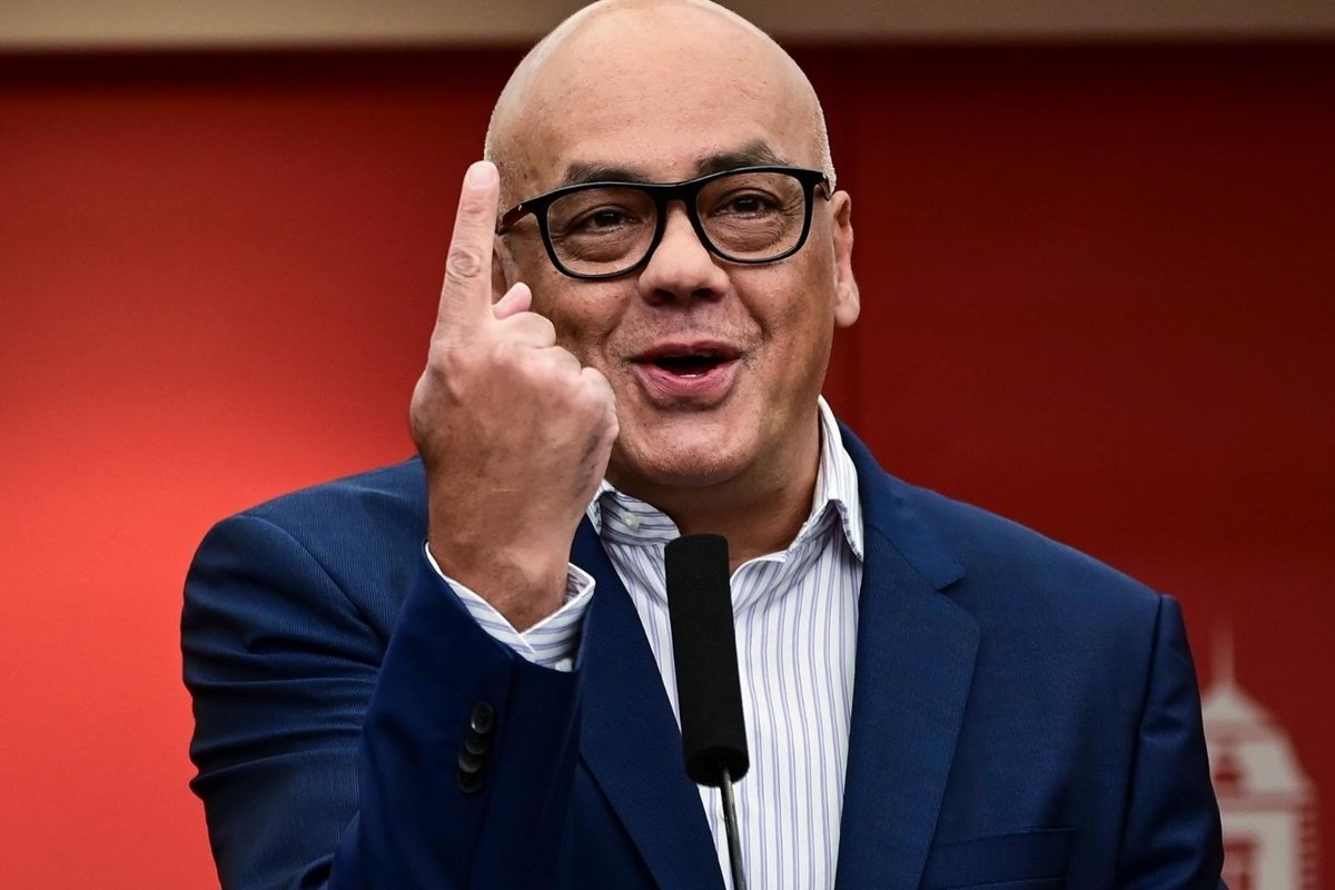 Eldora2021's tweet photo. #Jorge_Rodríguez cree que los grupos de extrema derecha o la oposición interna en Venezuela han fracasado.
#Oposiciones
#Colonialismo
#SinLuz
#sinlu
@jorgerpsuv https://t.co/FfxfT52lvA