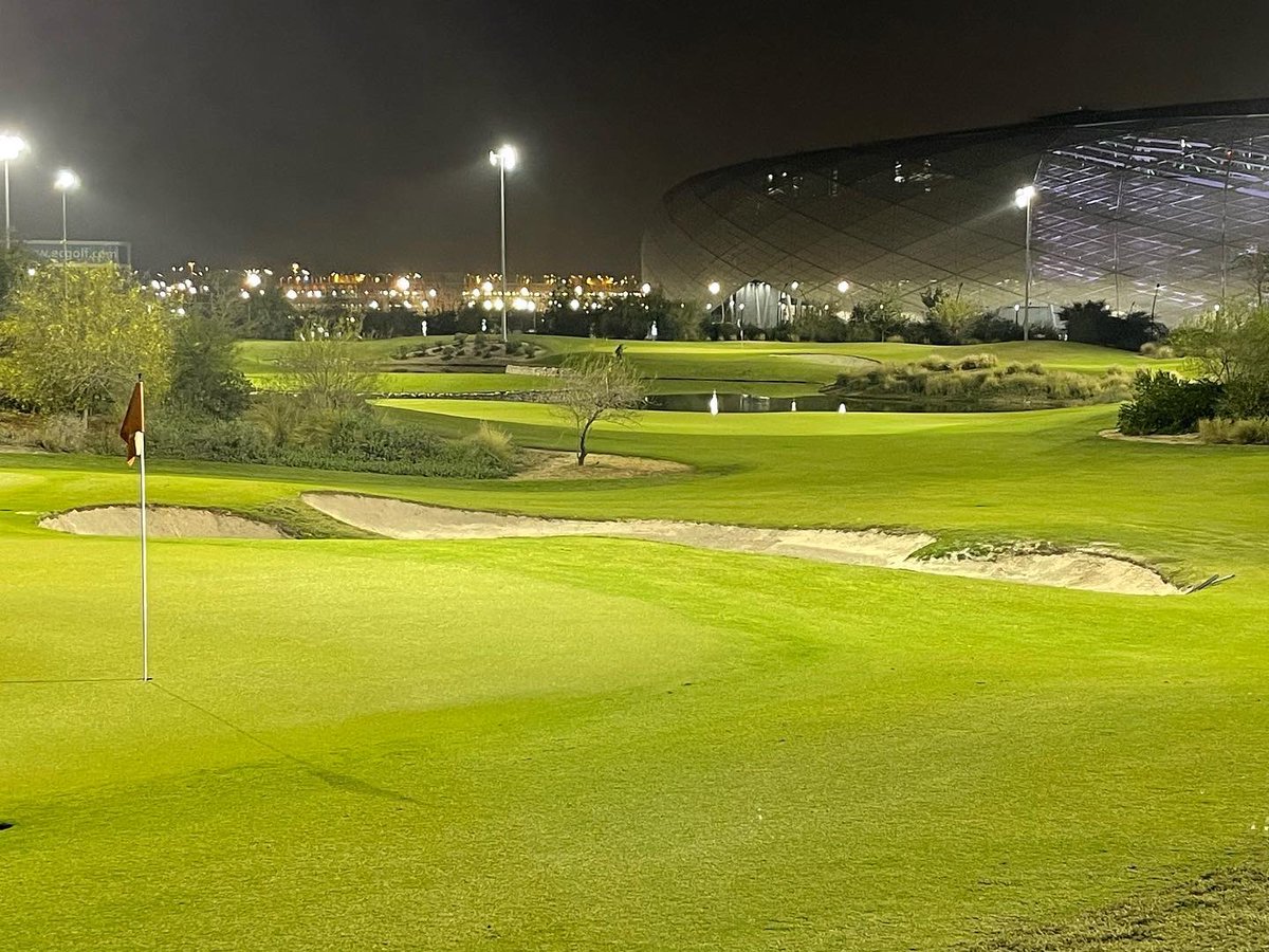 Seventy2golf's tweet photo. How good is night golf.. absolute top draw evening at Education City Golf Club

#golfinqatar https://t.co/auD26viCtA