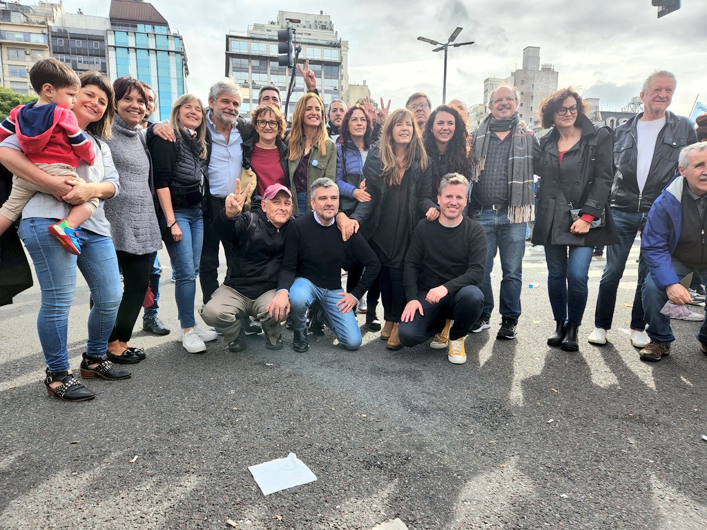 MartelliFede's tweet photo. En la columna del MUP y del Peronismo 26 de Julio movilizamos por MEMORIA, VERDAD Y JUSTICIA.
Nos acompañan ministros, funcionarios y dirigentes con los que gritamos bien fuerte: ¡DEMOCRACIA PARA SIEMPRE! https://t.co/7xS5DD0R2l