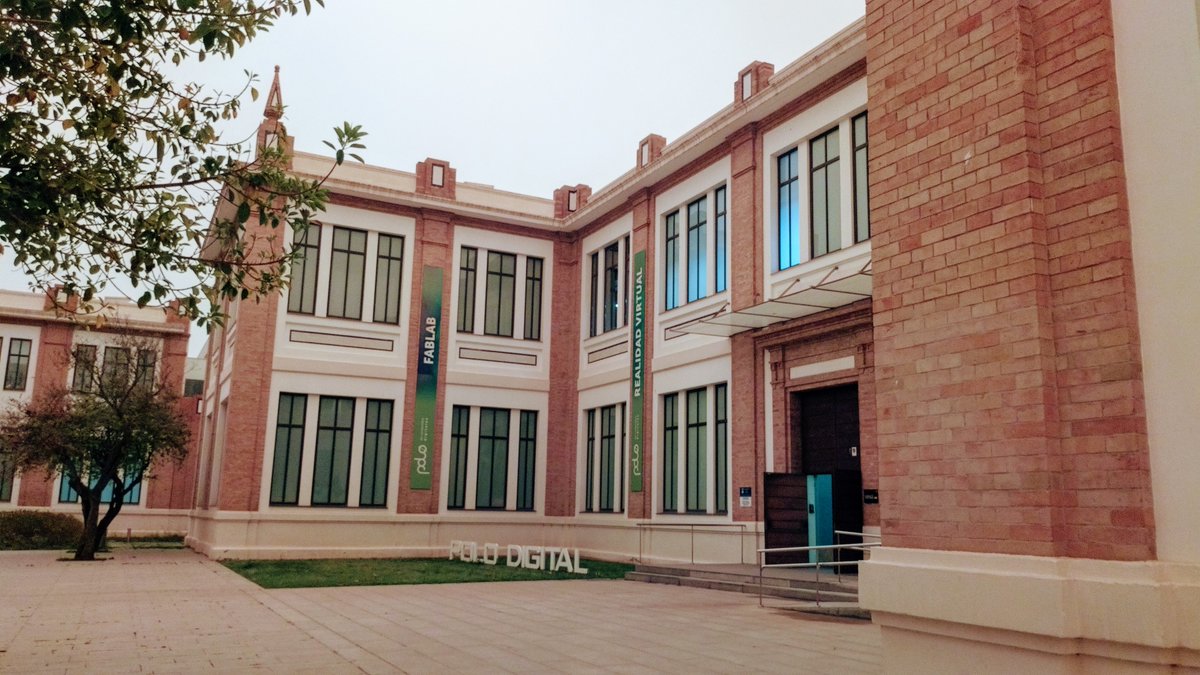 ComunicarSenior's tweet image. Esta semana estamos muy felices en @ComunicarSenior por haber comenzado en el #coworking del @PoloDigitalMLG dentro del programa #Go2Work promovido por @EOI y el Ayuntamiento de @malaga , ya os iremos contando los avances