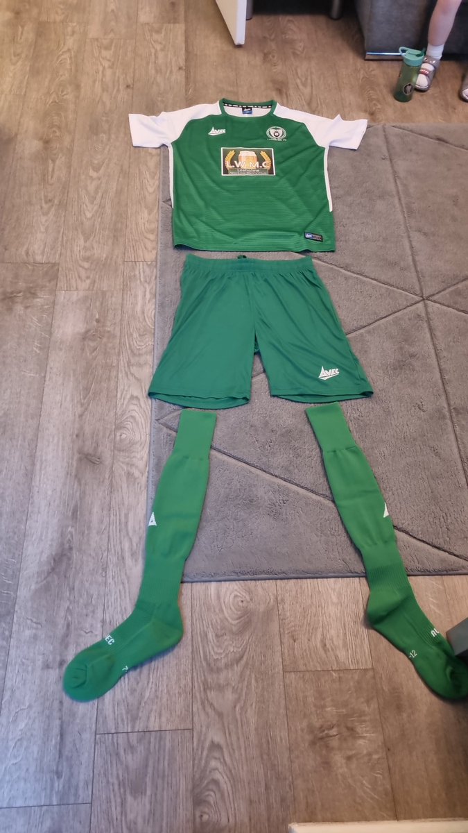CoundonDurhamOX's tweet photo. New kit arrived🔥from @AvecSport big thanks too them and Brandon for the job right out! #ReeeeedHot https://t.co/kMtaq2qZRd