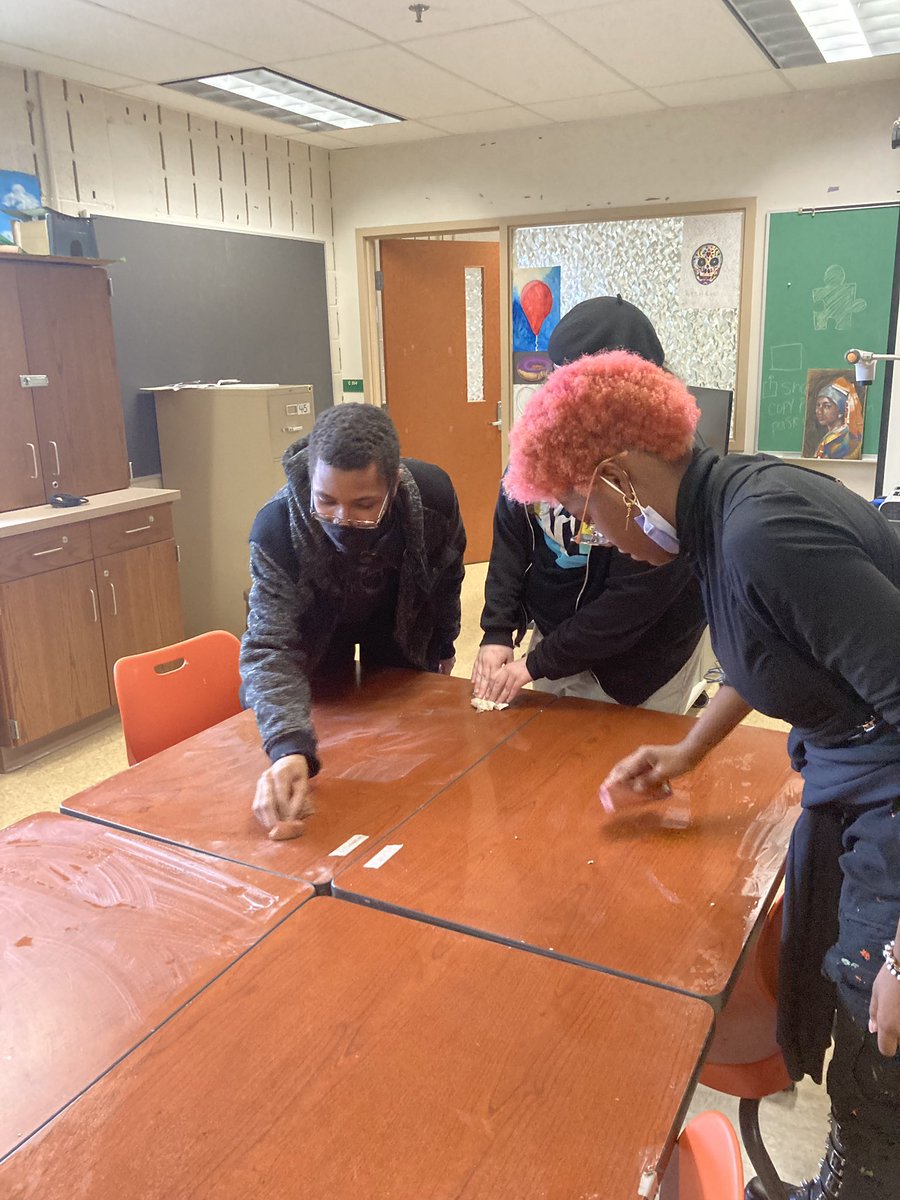 catrplrlady's tweet photo. Art club sculptures ! @MilfordMillAcad https://t.co/pTZgqGZEXU