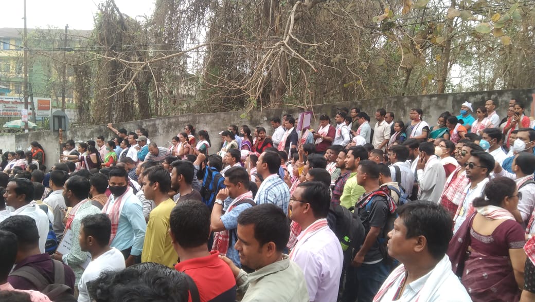 itqeta's tweet photo. 24th March 2022 SSA Office Gherao... https://t.co/x5S6uffuS7