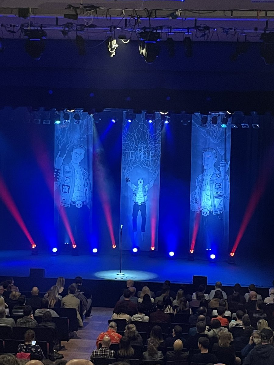 sharpy032's tweet photo. @EdGambleComedy make sure you give us a wave https://t.co/QKfDg1iUC9