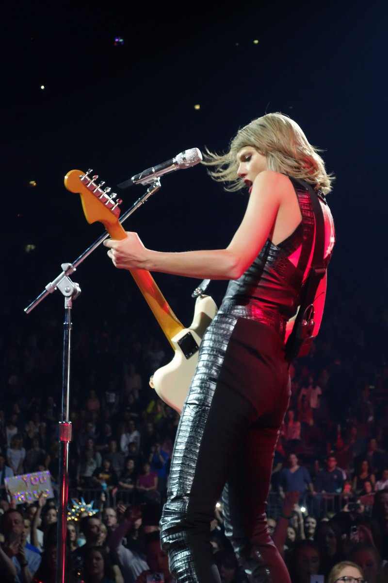 soitfuckingoes's tweet photo. taylor swift x wanegbt rock version https://t.co/L3asDG9cmZ