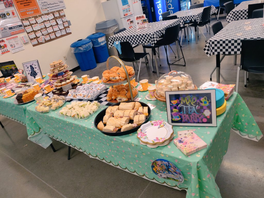 Disney themed Success Sharing at 2840! Today's event...Mad Hatter's Tea Party!!
#thecello