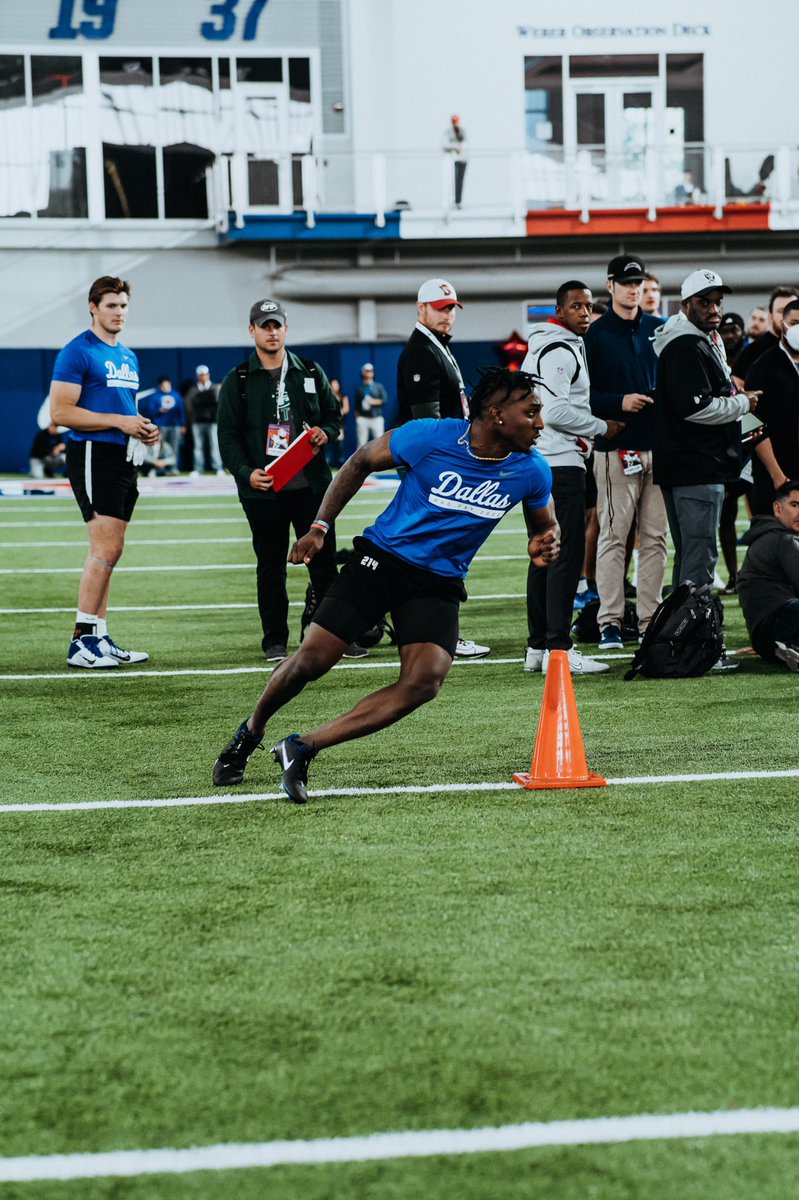 David Robinson tweet media