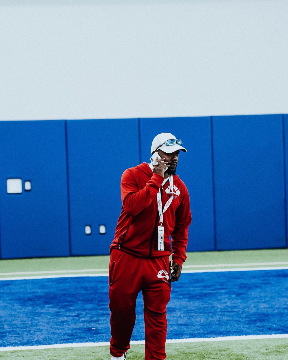 David Robinson tweet media