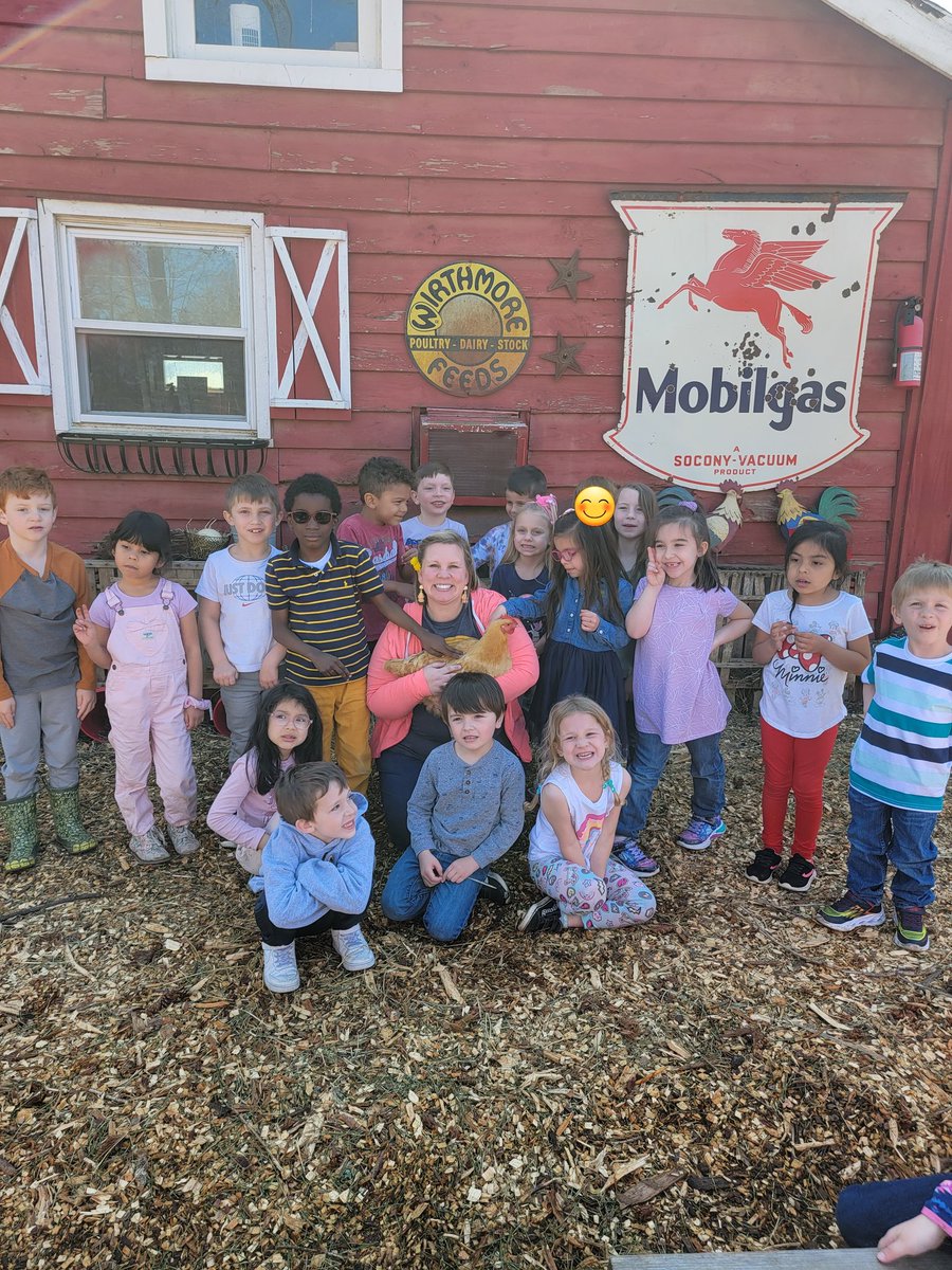 We had such a great time at The Art Barn for our field trip! ❤️🐓 <a href="/Bostonkidscount/">Boston Elementary</a>