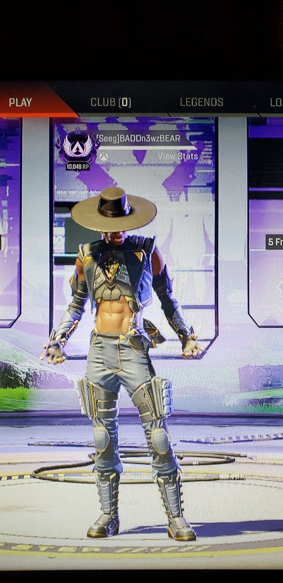 MCrookzy's tweet photo. @Bledeblue @HisandHersLive I'm 32 , full time dad and work a 8-5  and I reach masters solo queuing lol. GG's guys!!🙂 https://t.co/LQvKzxbscv