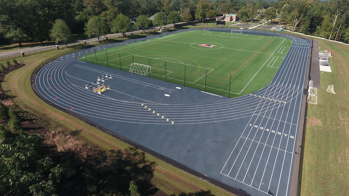 Are you interested in joining the FDU-Florham Track and Field team for the Fall of 2022? Head Coach Kendall Luy is actively seeking recruits for next season and will be in attendance at Sunday's Admitted Students Day! #HornsUp

Fill Out Questionnaire Here: bit.ly/3JGpxc9