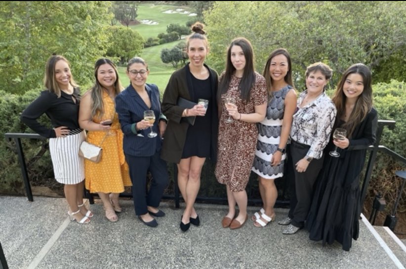 KP_Urology's tweet photo. We had a great night celebrating the urology team with Dr. Reyblat, Dr. Carter and Dr. Metzdorf! Thank you to our amazing attendings! #femalesurgeons #streamteam #uro https://t.co/qc0csheIQ0