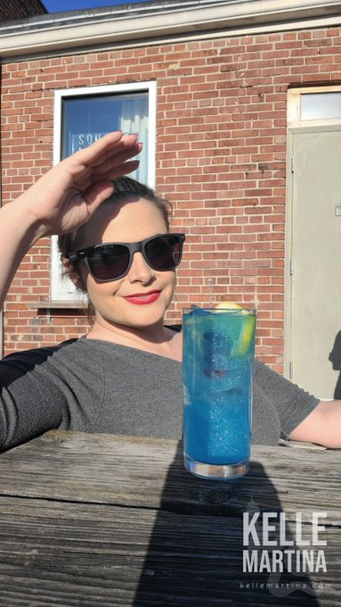 This drink has GLITTER in it. Perfect for when you're feeling a little ridiculous. https://t.co/LmSw<a href="/tag/femaledomination"class="tags"><span>#femaledomination</span></a><a href="/tag/pvc"class="tags"><span>#pvc</span></a><a href="/tag/shinyfetish"class="tags"><span>#shinyfetish</span></a>