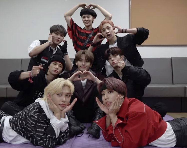 binniesplushy's tweet photo. Happy Stray Kids 4th Anniversary!! #StrayKids #스트레이키즈 #skzday #lovestay https://t.co/bo9fbjamXL