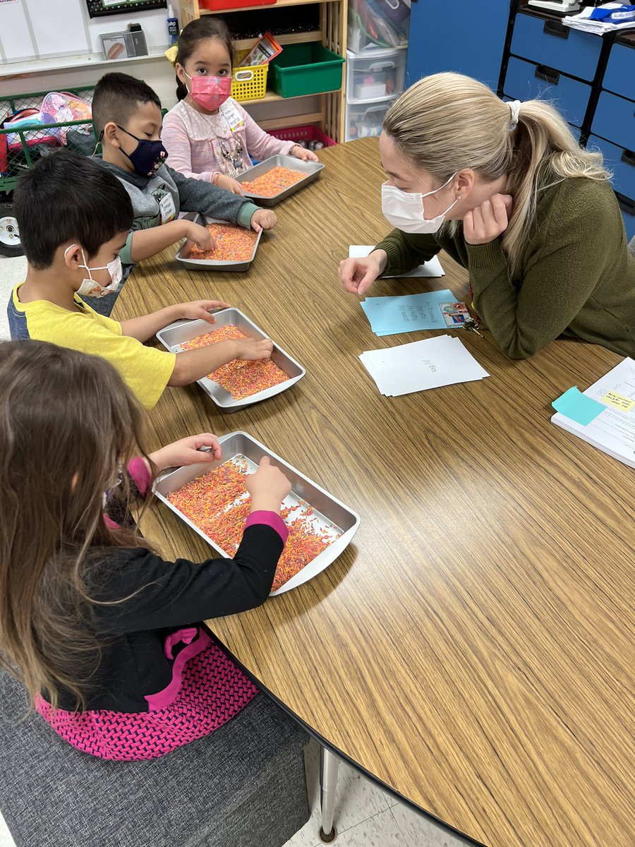 Betsy Waiter tweet media